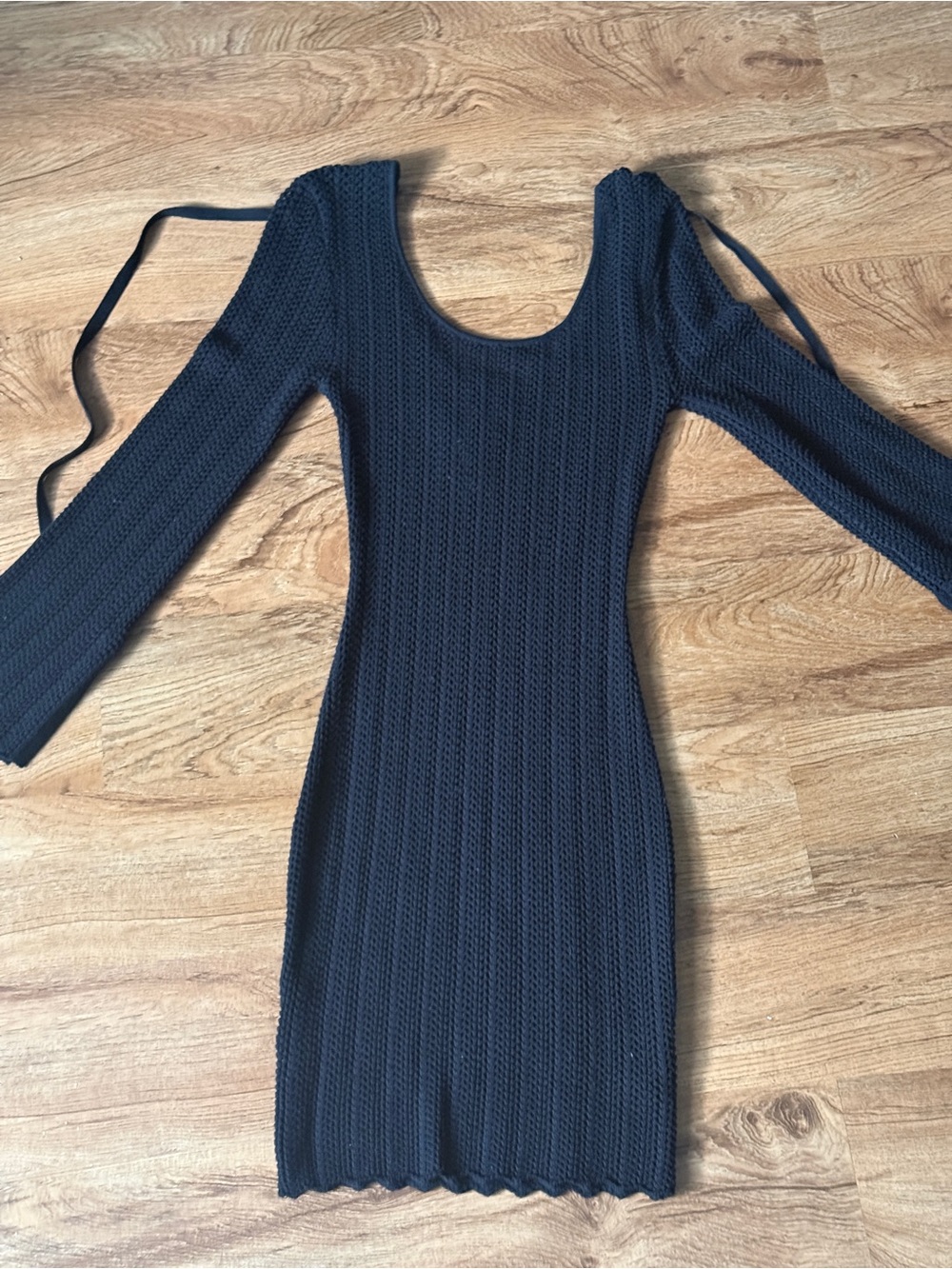 PrettyLittleThing Black Ribbed Long Sleeve Scoop Neck Dress